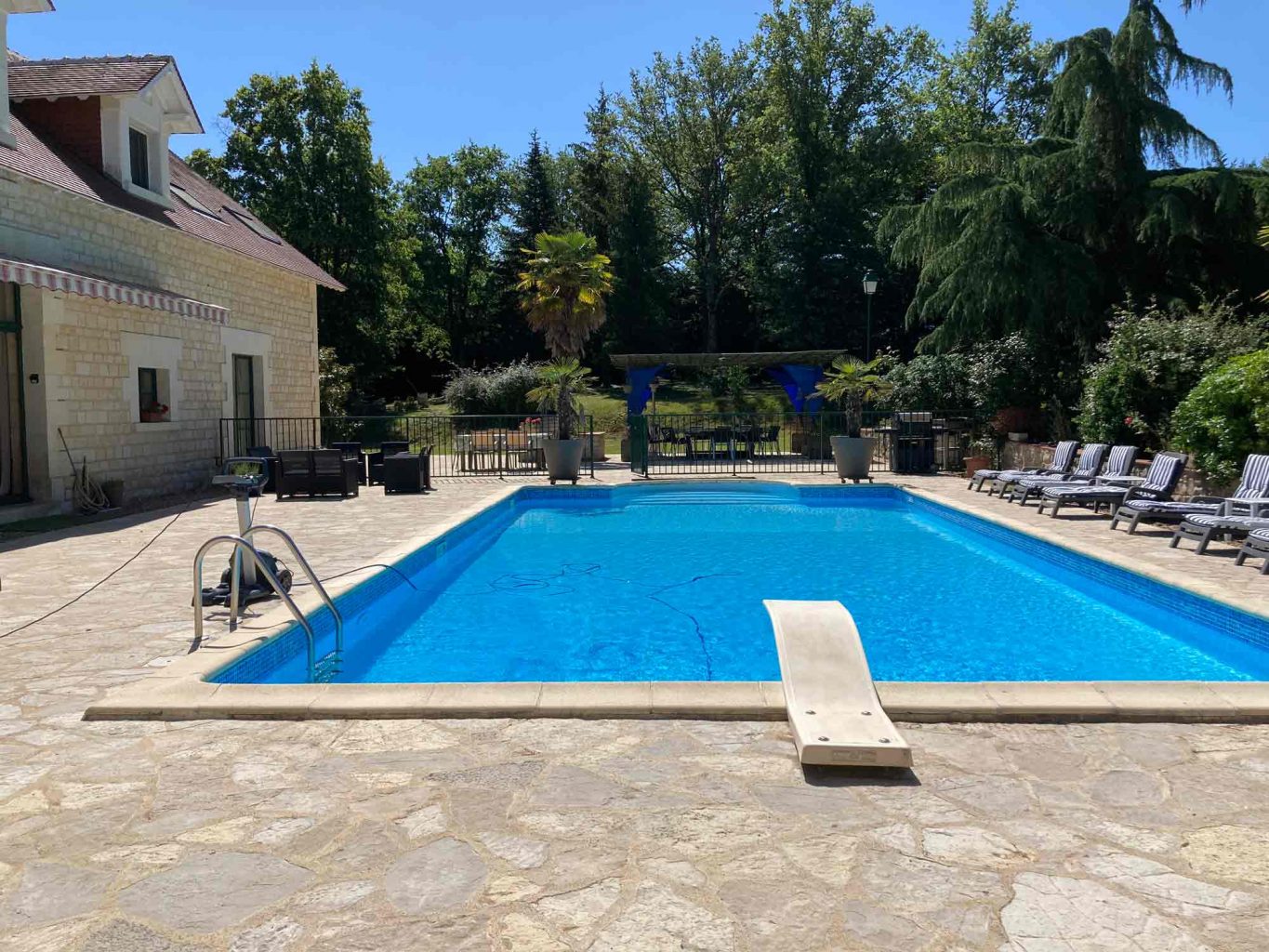 La piscine de la chambre d'hôte des Aulnaies Beauval